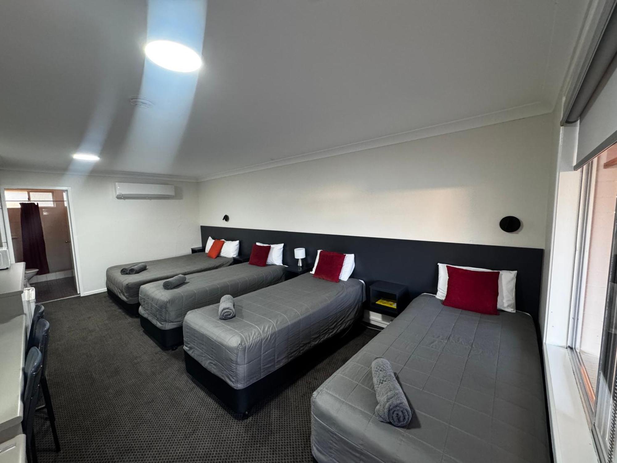 Altona Motel Uralla Dış mekan fotoğraf